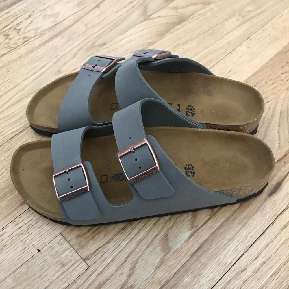 NWOB Men’s Arizona Birkibuc Birkenstock’s Size 43